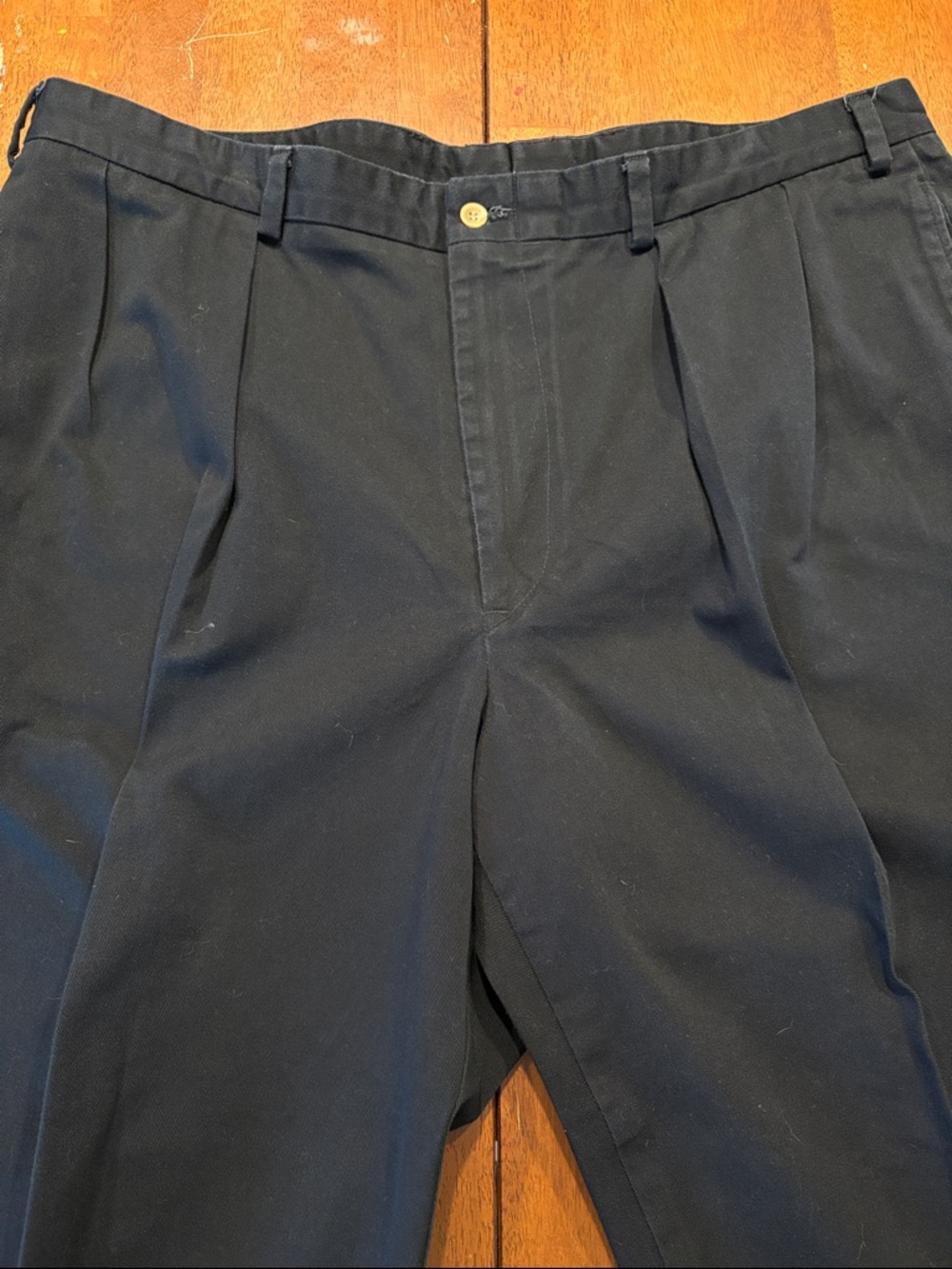 Bills Khakis Classic Pleated Chinos